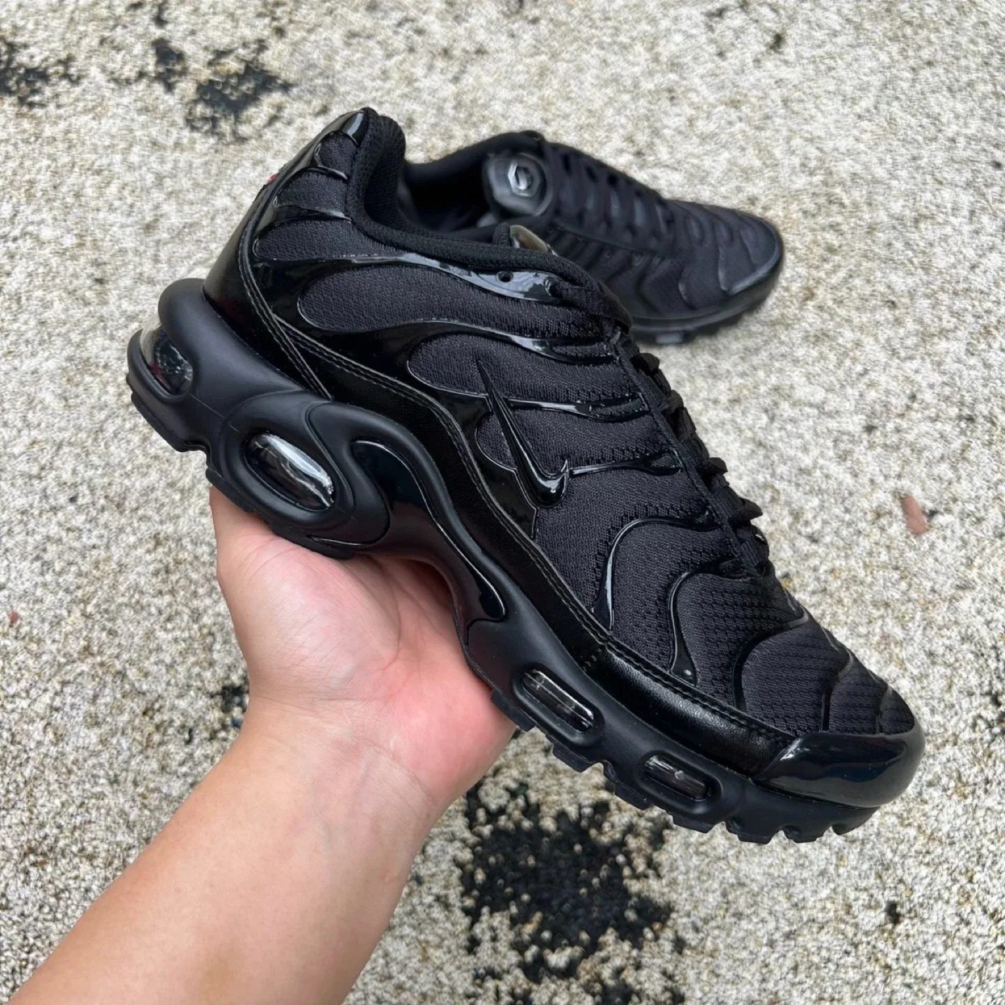 Nike Air Max Plus Black image indicator(7)
