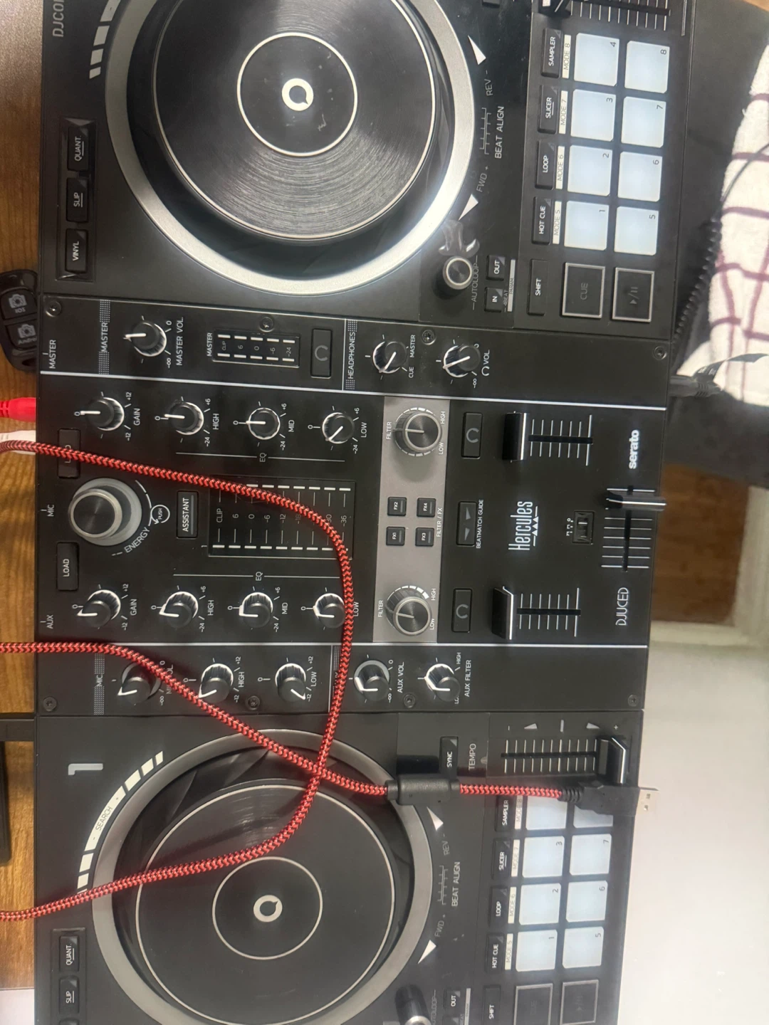 Hercules DJControl Inpulse 500 DJ Controller - photo 3