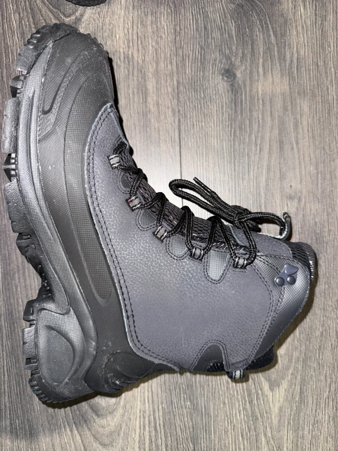Columbia Black Winter Boots image indicator(2)