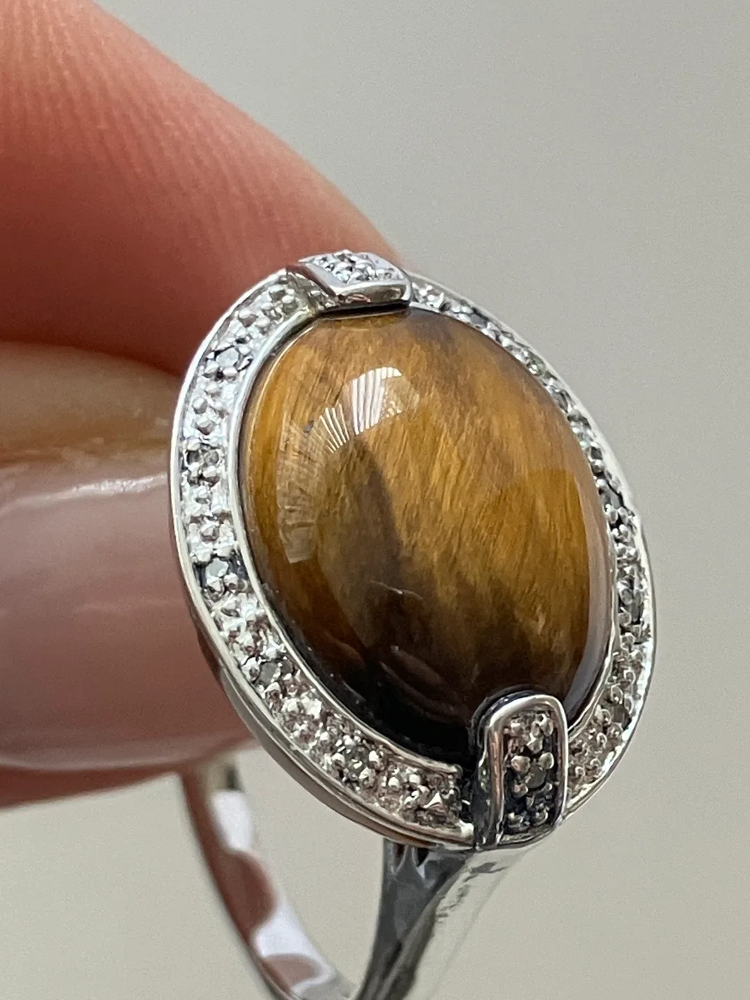 Tiger's Eye & Real Diamonds 925 Sterling Silver Ring EA, Size 10 image indicator(3)