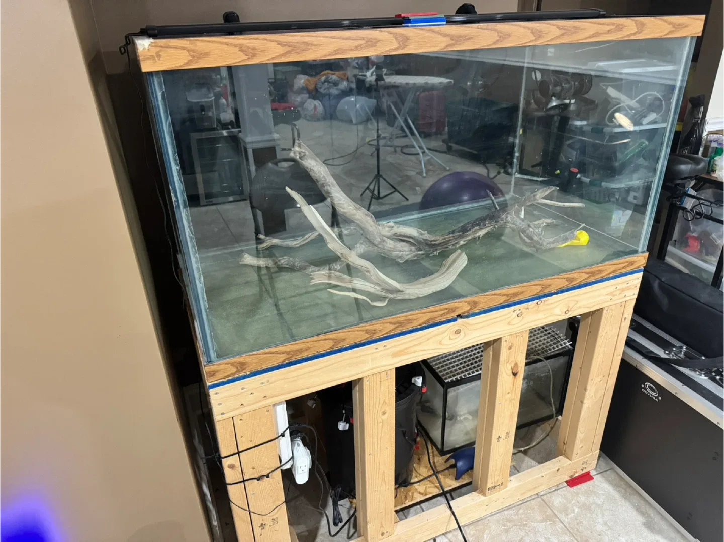 Aquarium with Stand and Filter image indicator(2)