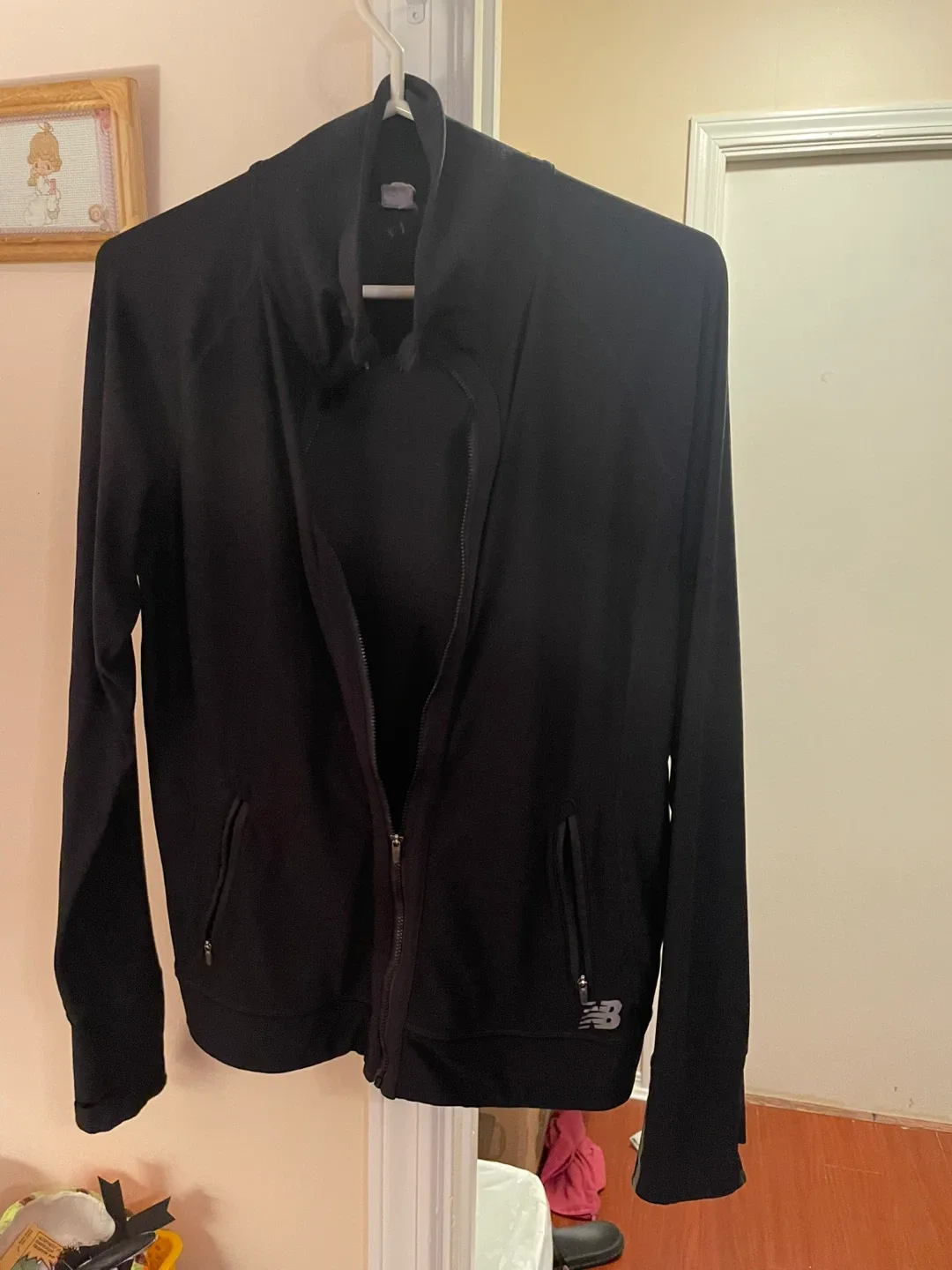 New Balance sweater size large image indicator(2)