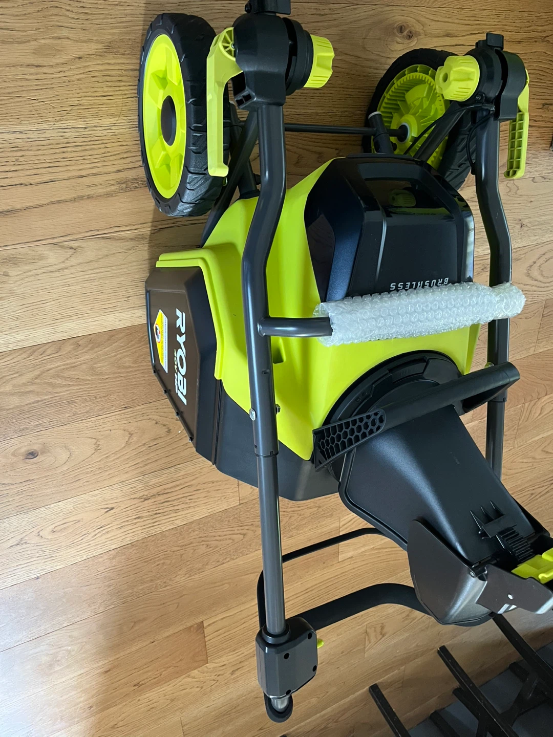RYOBI 40V HP Brushless Cordless 18-inch Single-Stage Snow Blower - photo 3
