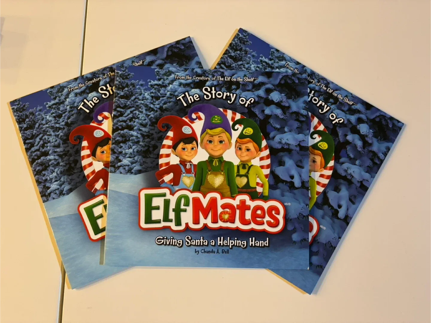 Elf Mates: Giving Santa a Helping Hand Book