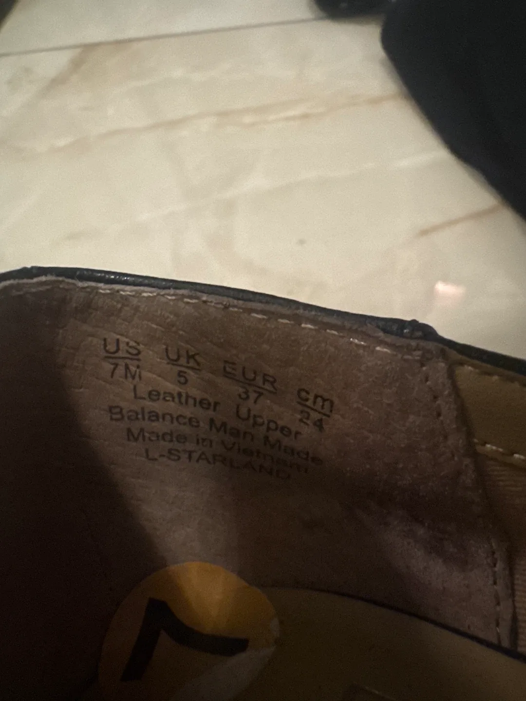 Franco Sarto Black Leather Flats - Size 7 image indicator(6)