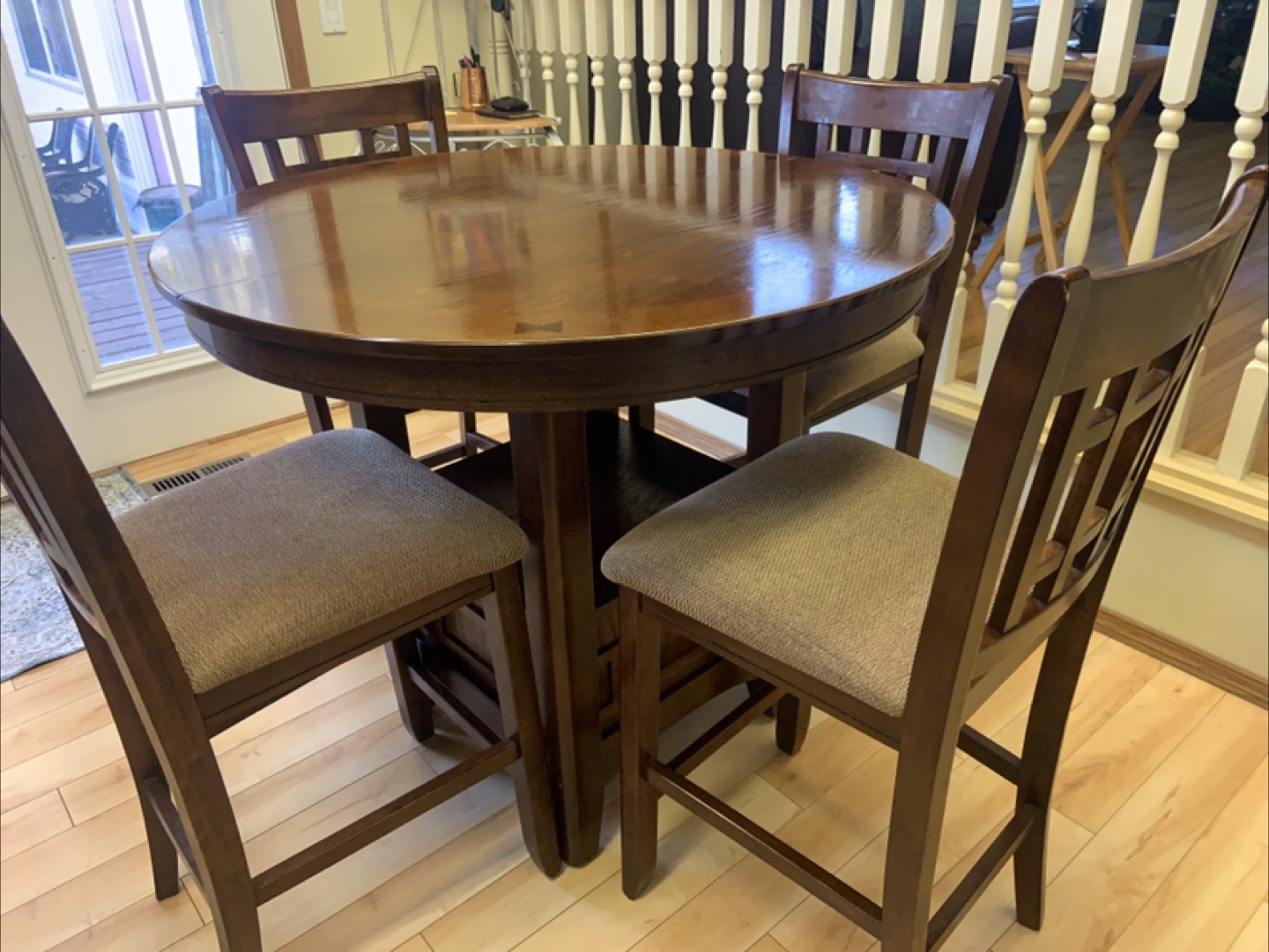 Dark Wood Round Dining Table with 6 Chairs