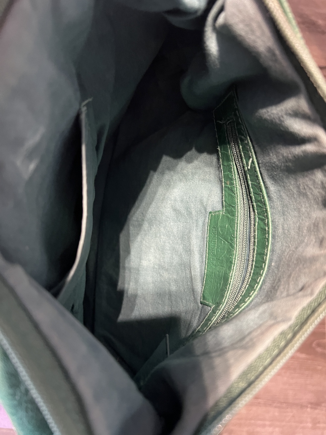 Danier Green Leather Shoulder Bag - photo 5