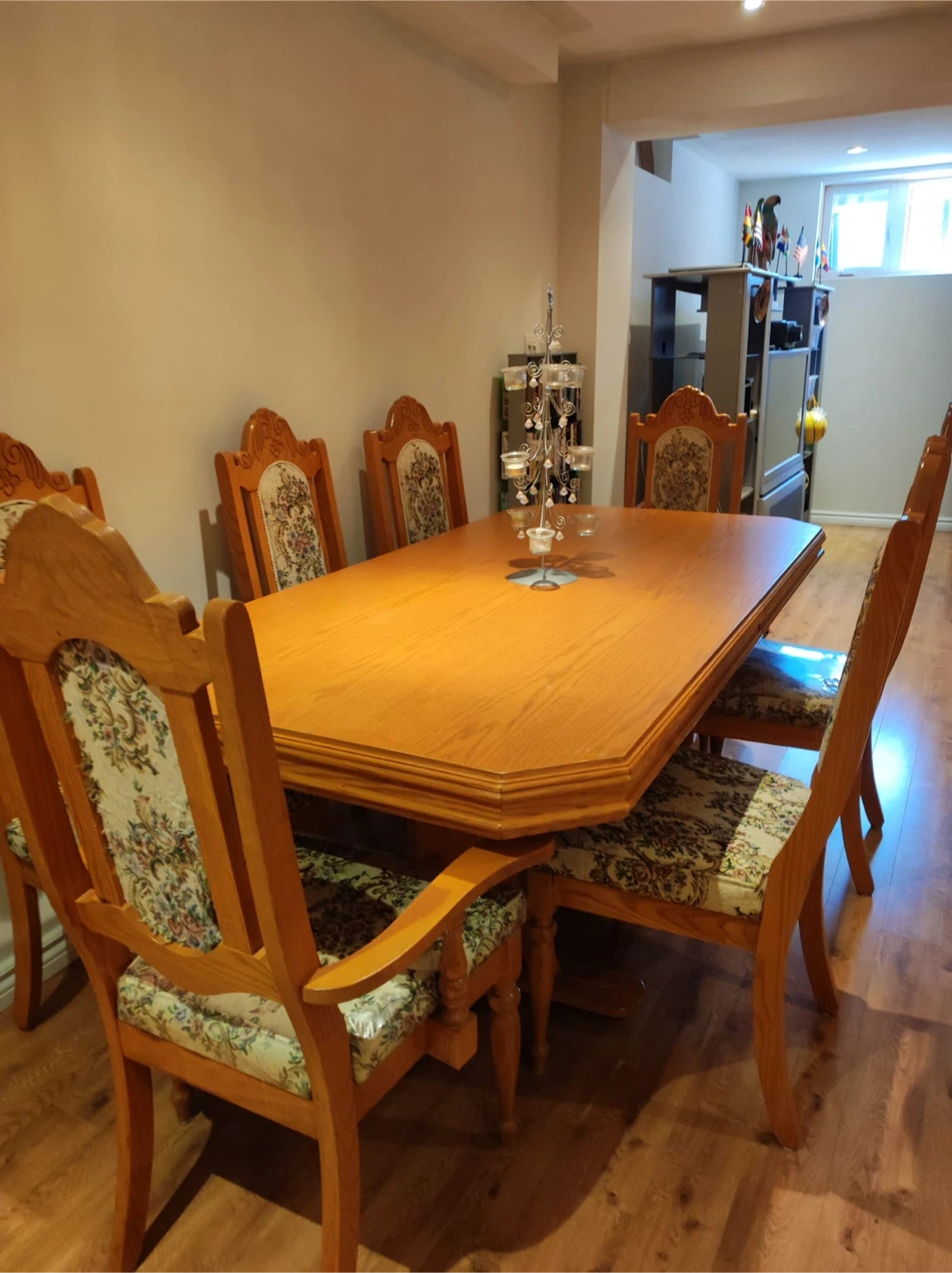 Dining Room Set: Table, 6 Chairs & Display Cabinet