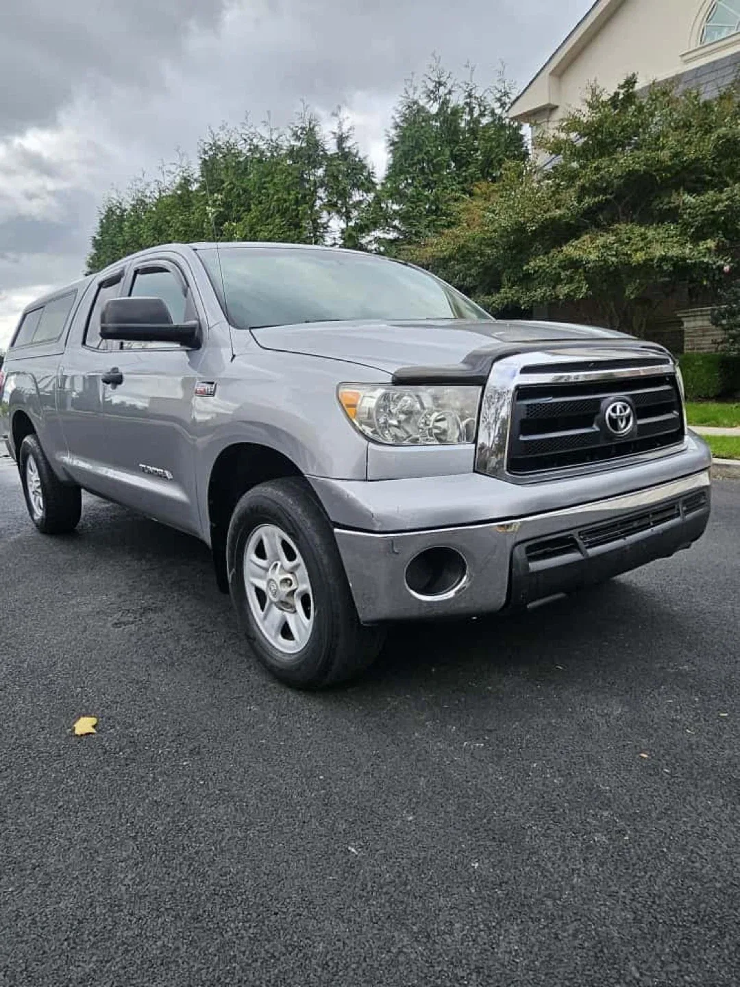 2010 Toyota tundra, quad cab, 4 x 4 image indicator(2)