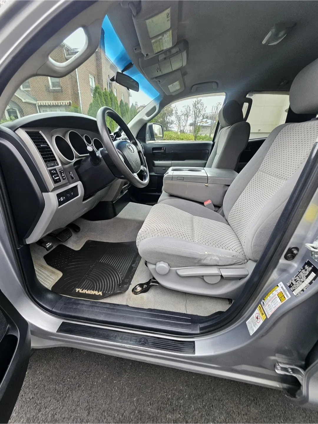 2010 Toyota tundra, quad cab, 4 x 4 image indicator(5)