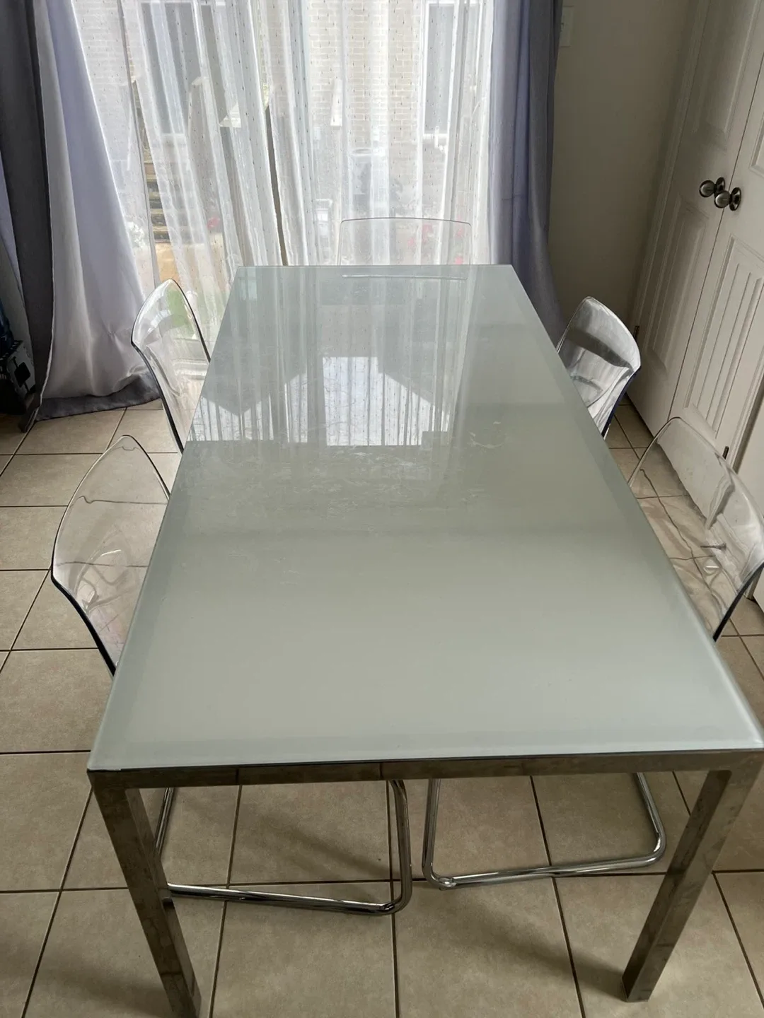 Modern Kitchen Table with 6 Clear Chairs – Glass & Chrome Set ✨ image indicator(3)