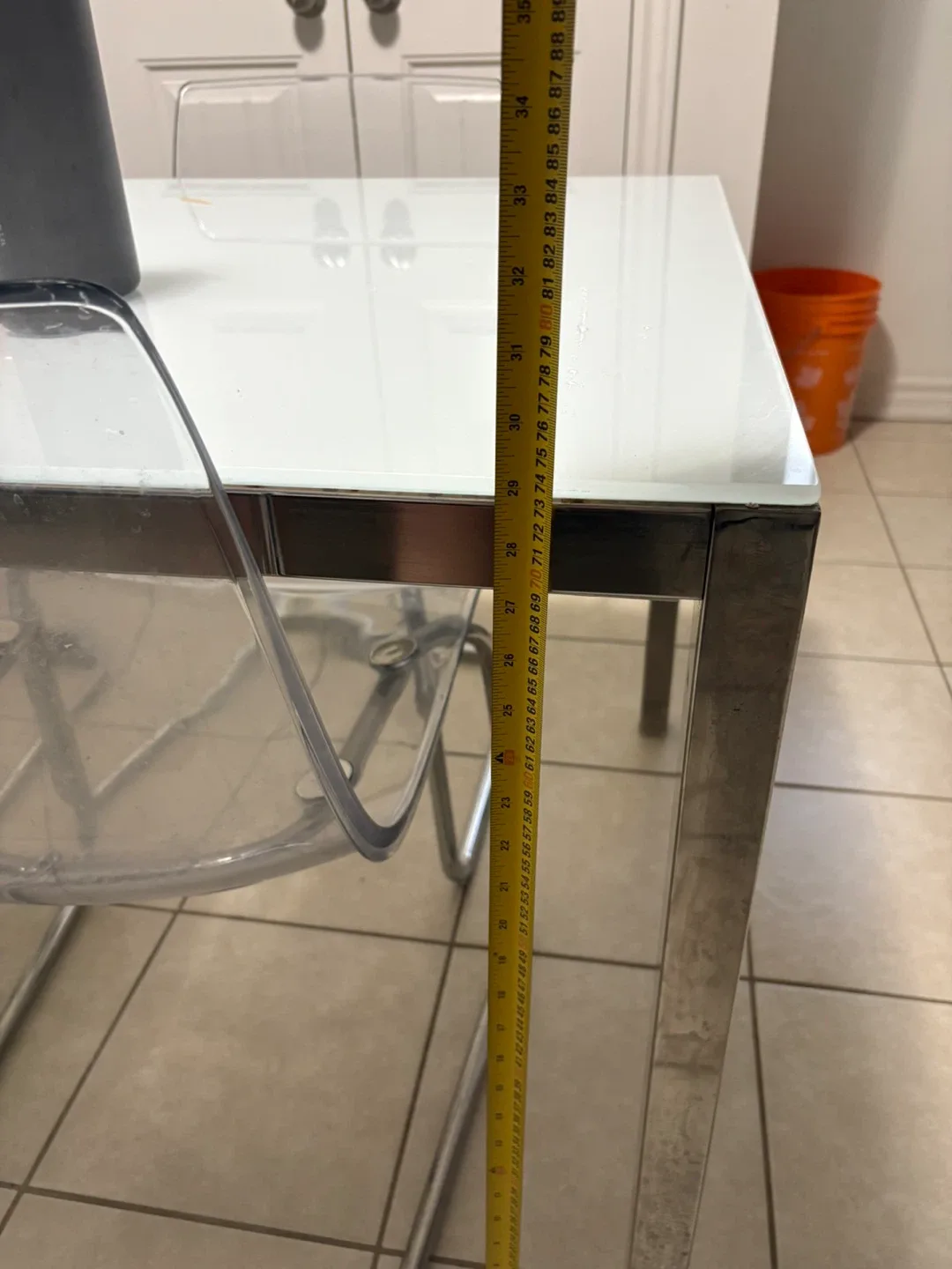 Modern Kitchen Table with 6 Clear Chairs – Glass & Chrome Set ✨ image indicator(4)