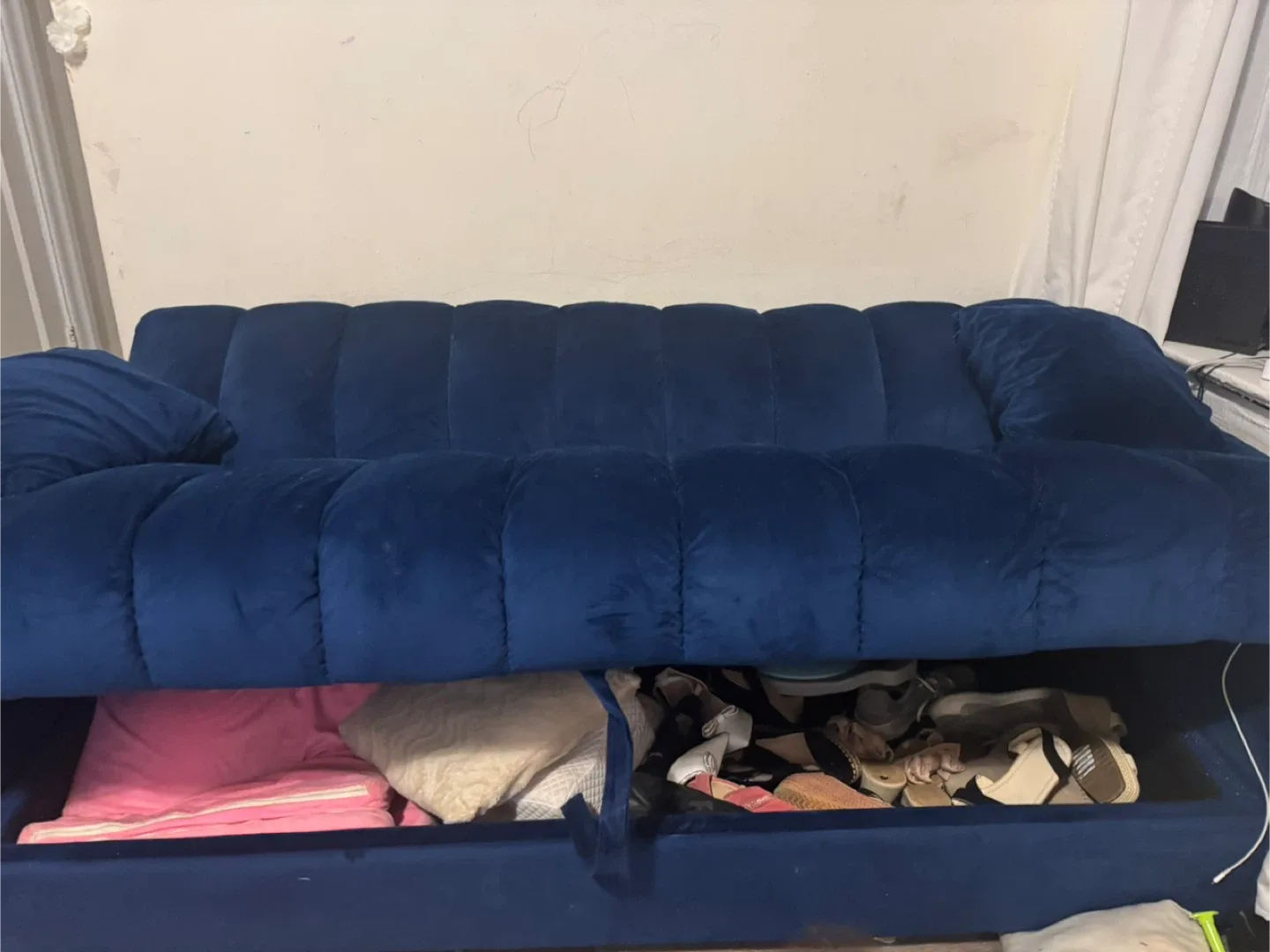 Blue Velvet Sleeper Sofa Bed image indicator(3)