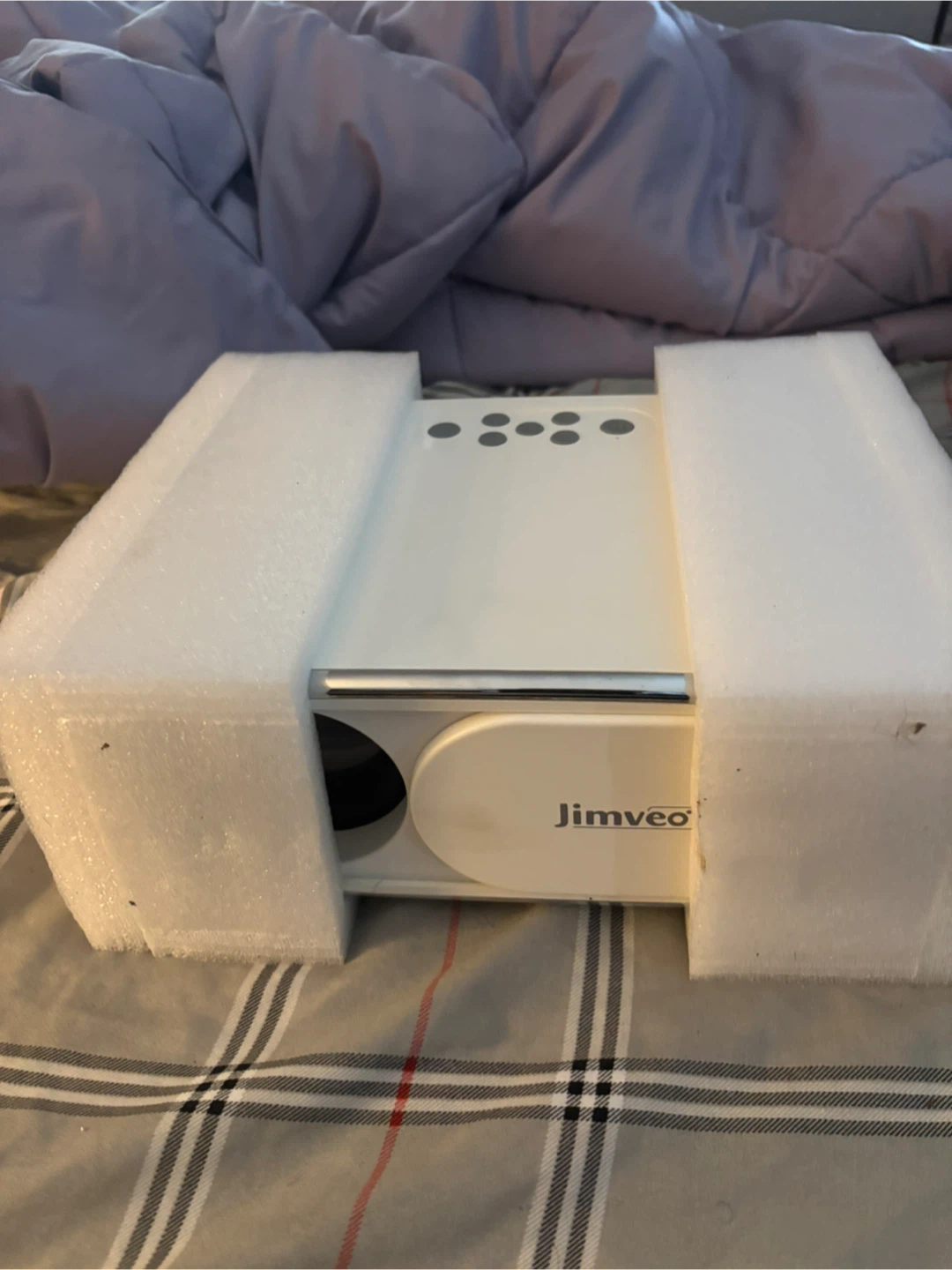 Jimveo 1080P Video Projector - photo 3