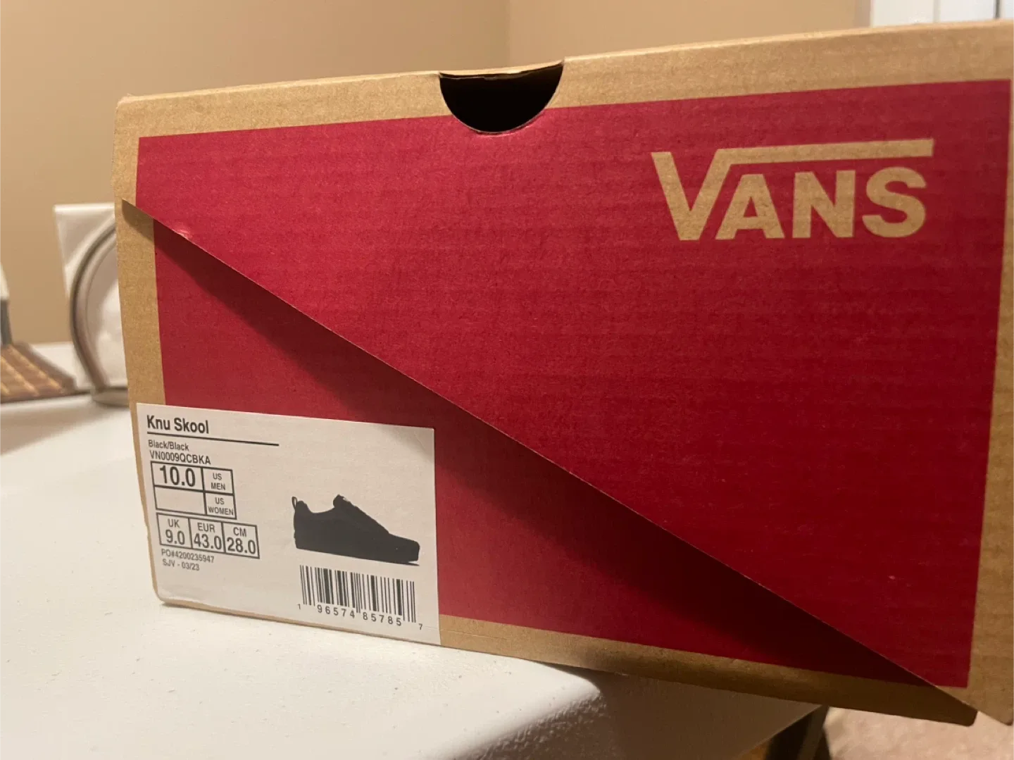 Vans Knu Skool Black, Men's Size 10 image indicator(4)