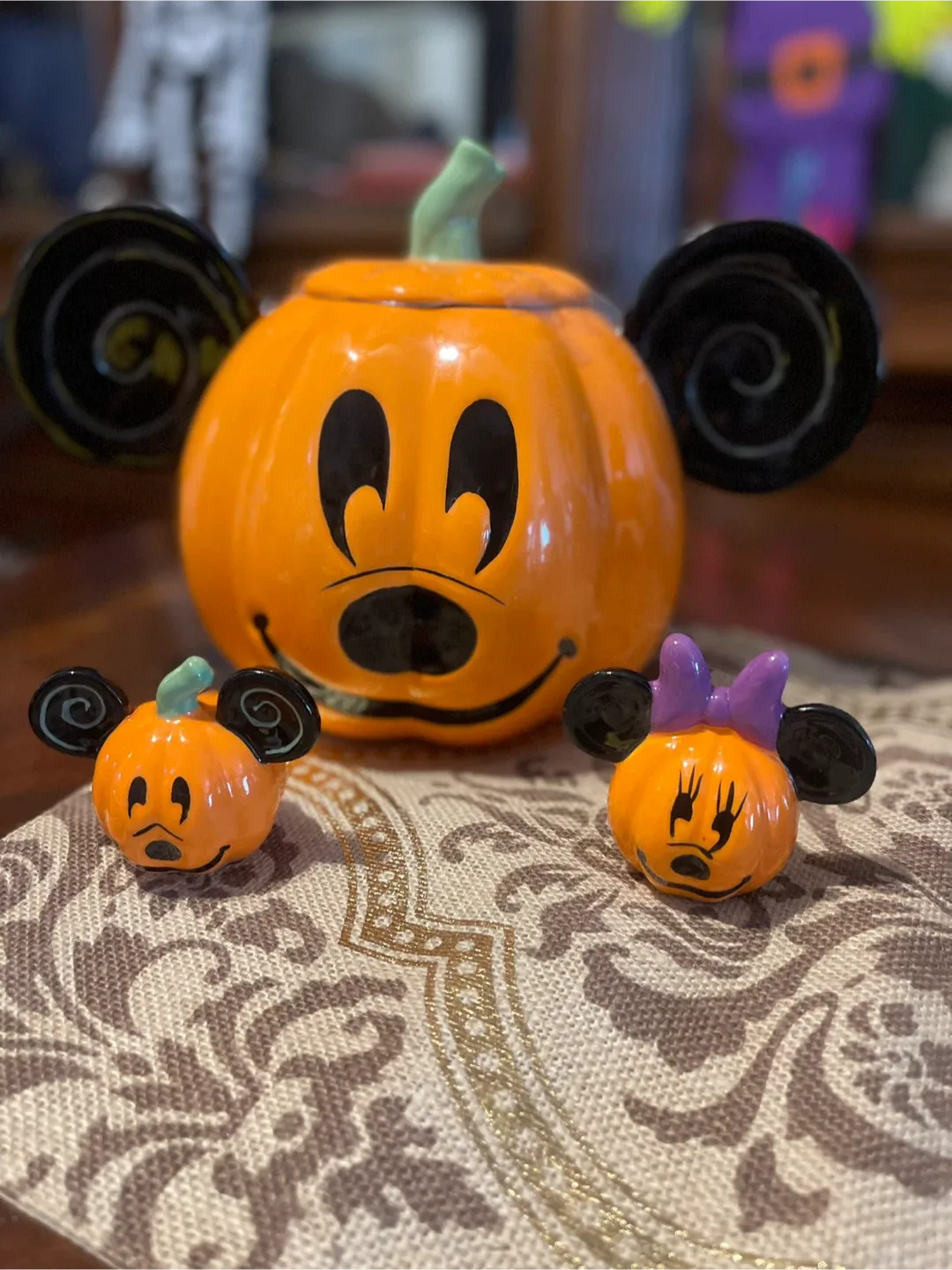 Disney Halloween Pumpkin Cookie Jar & Salt/Pepper Shakers 🥕 thumbnail