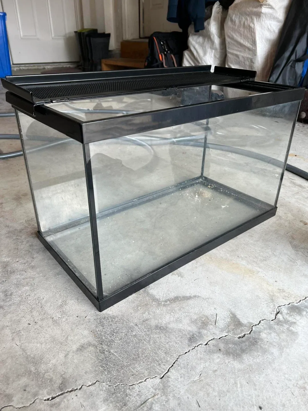 🐍 Small Reptile / Fish Tank with Mesh Lid 🐢 image indicator(2)