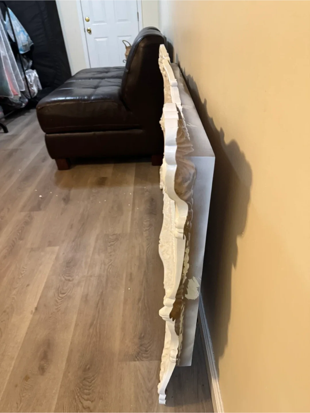 Ornate White Framed Mirror image indicator(4)