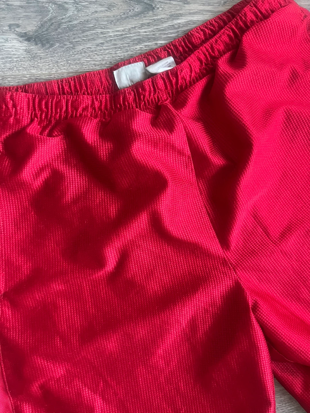 Men’s L Red Athletic Shorts - photo 2