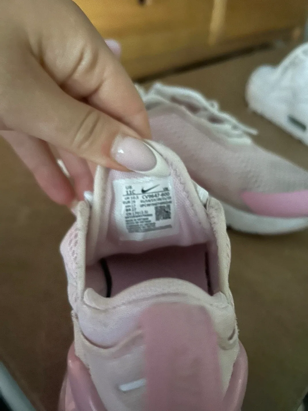 Nike Air Max 90 & 270 Size 11C image indicator(7)