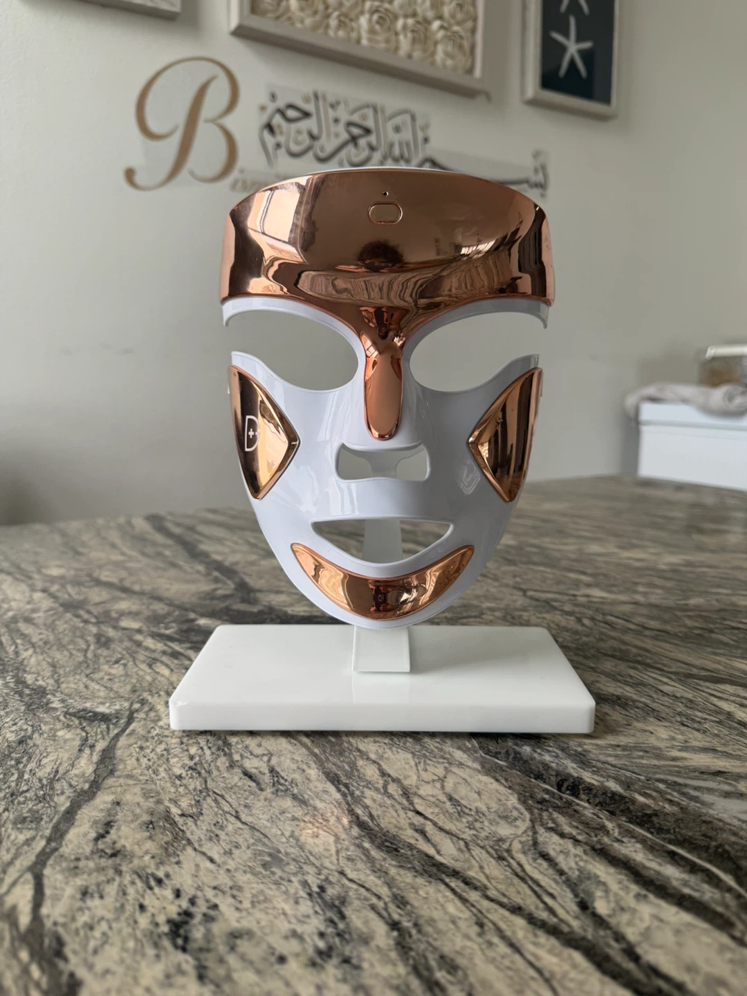 LED Facial Therapy Mask - Rose Gold & White
