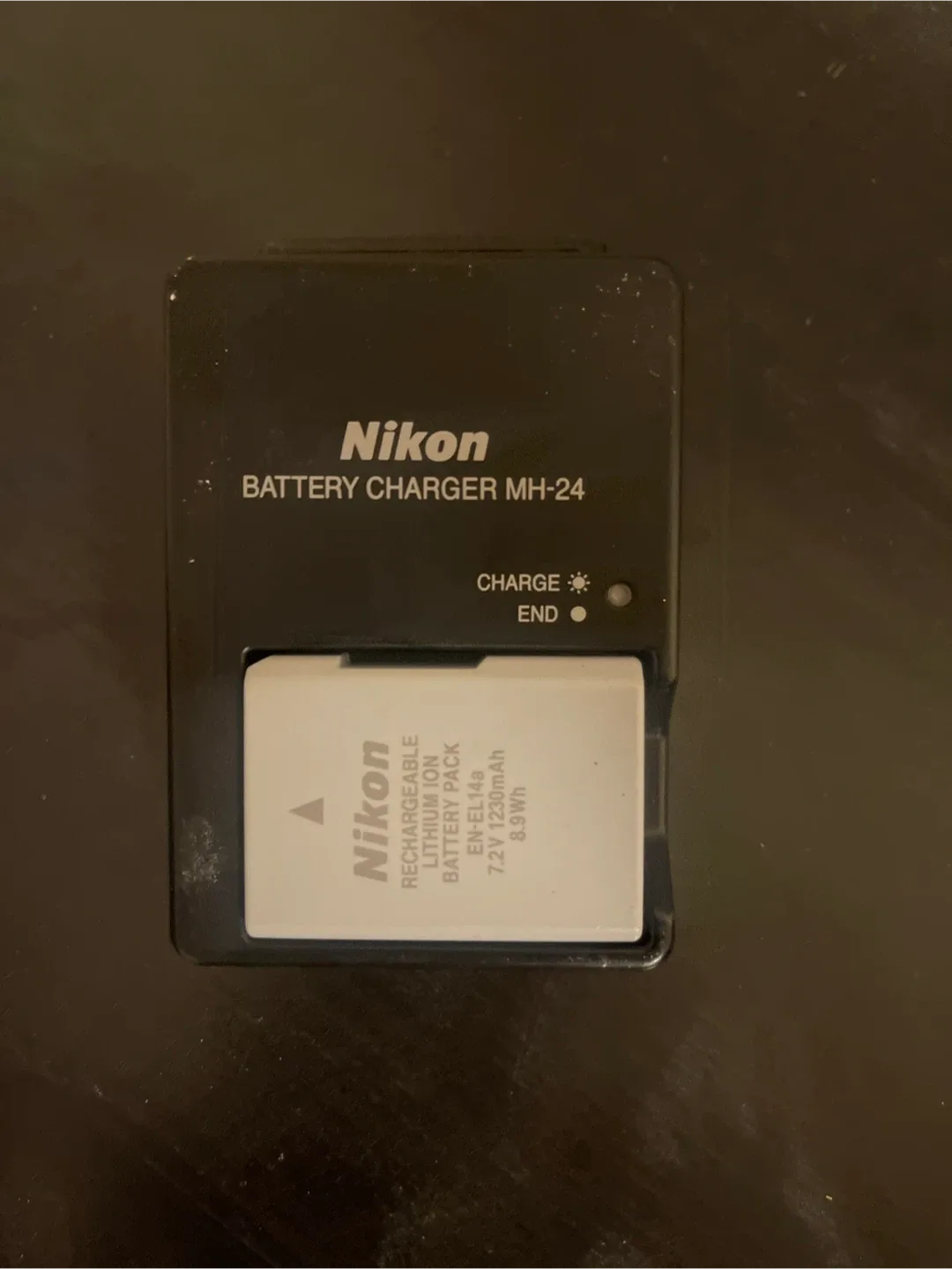 Nikon D3400 DSLR Camera with 18-55mm Lens + Lexar 32GB SD Card image indicator(6)