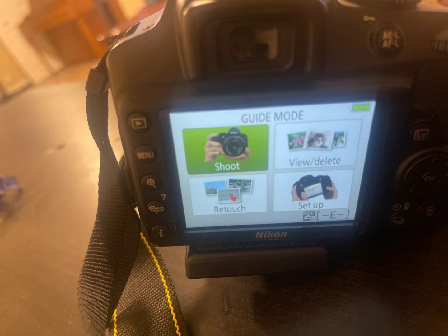 Nikon D3400 DSLR Camera with 18-55mm Lens + Lexar 32GB SD Card image indicator(3)