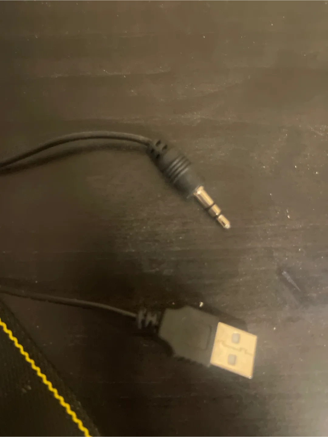 Nikon D3400 DSLR Camera with 18-55mm Lens + Lexar 32GB SD Card image indicator(10)