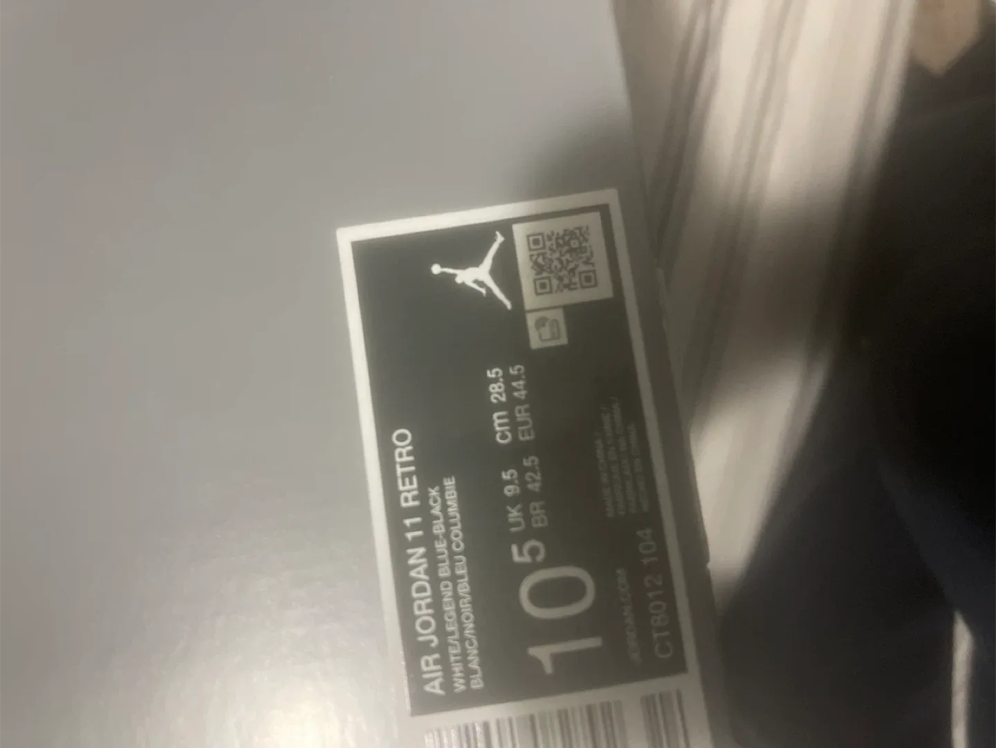 Air Jordan 11 Retro Legend Blue - Size 10.5 image indicator(3)