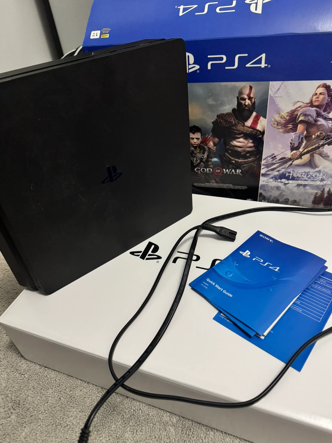 Sony PlayStation 4 (PS4) 1TB