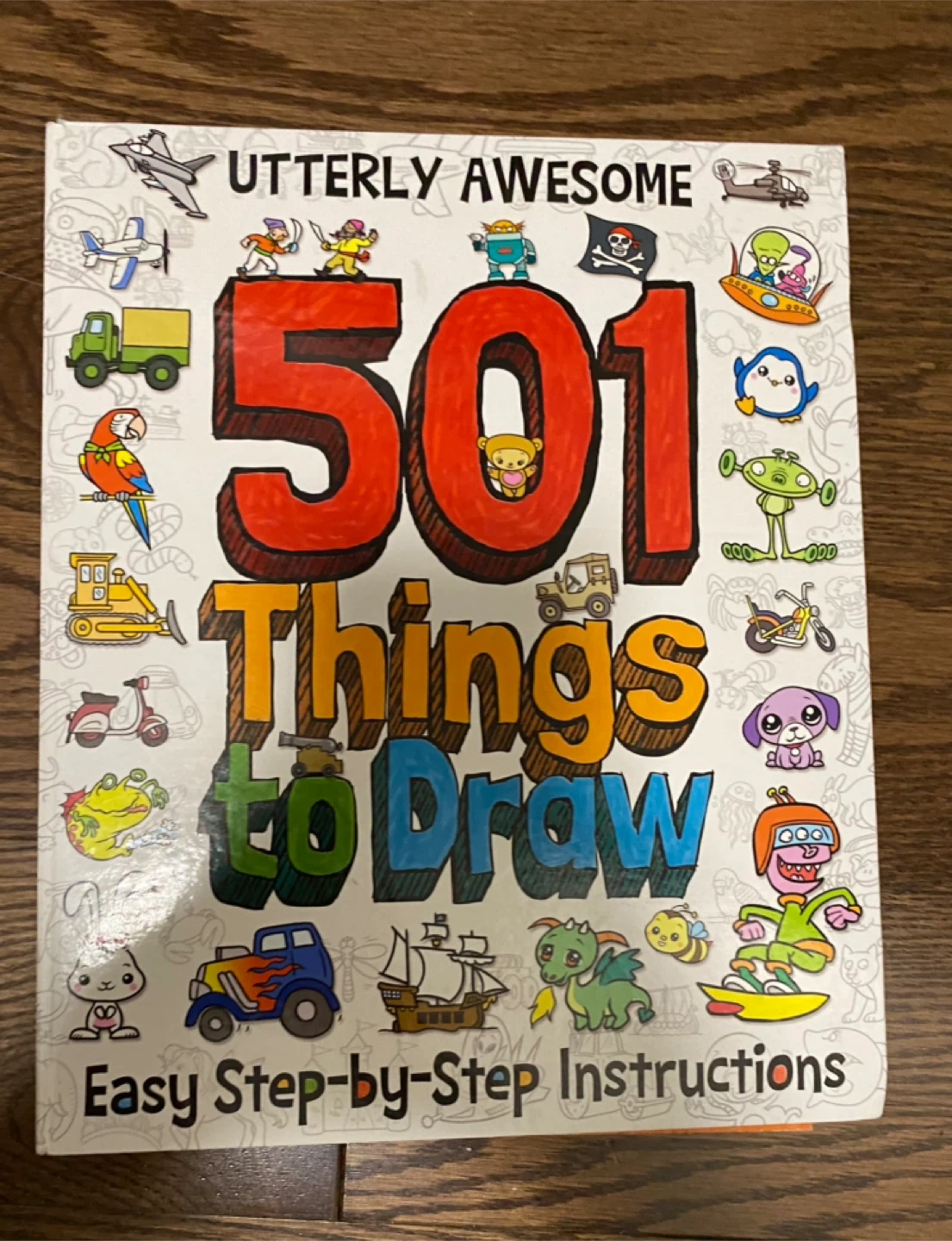Utterly Awesome 501 Things to Draw Book