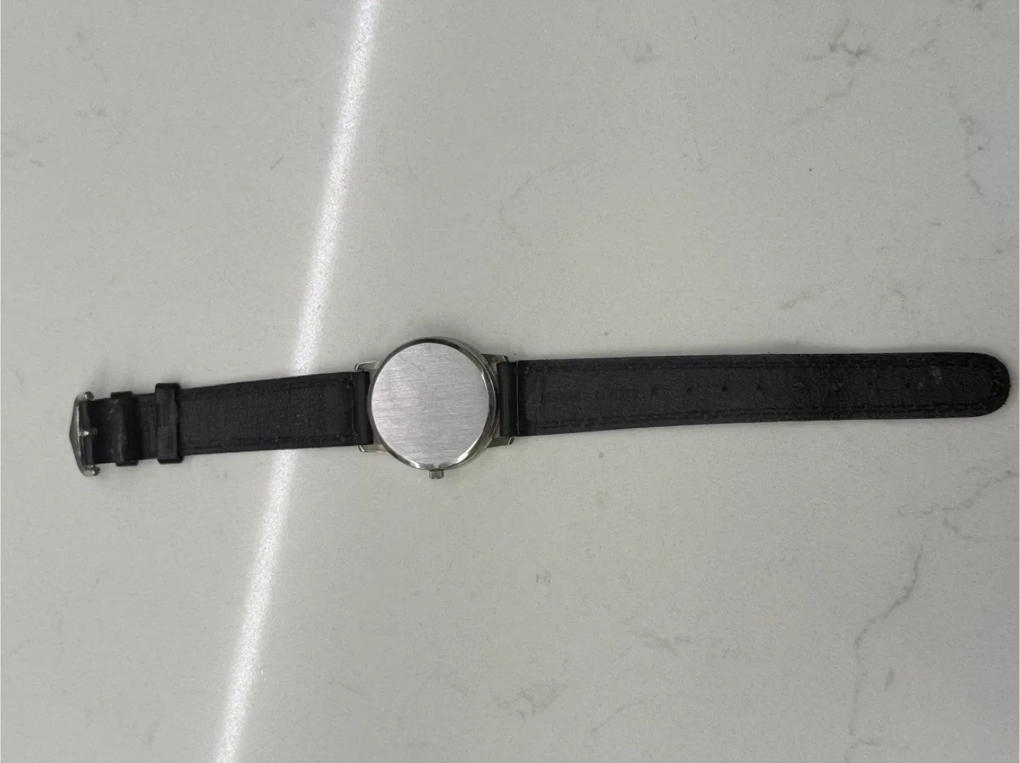 Camel Watch with Leather Band image indicator(4)