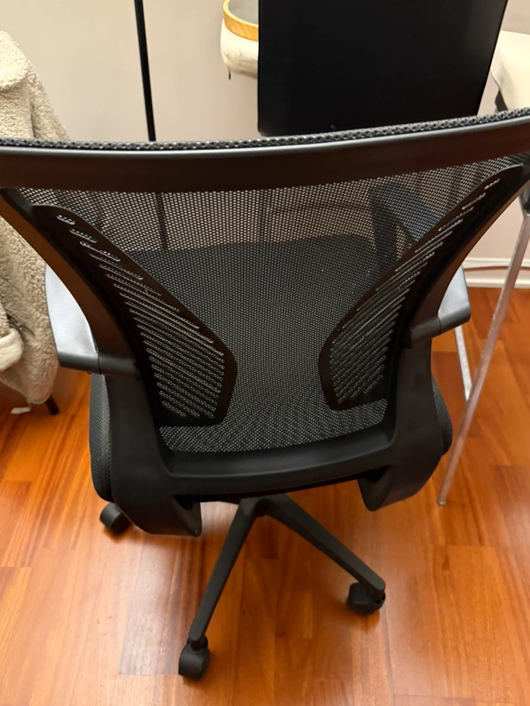 Black Mesh Office Chair - photo 4