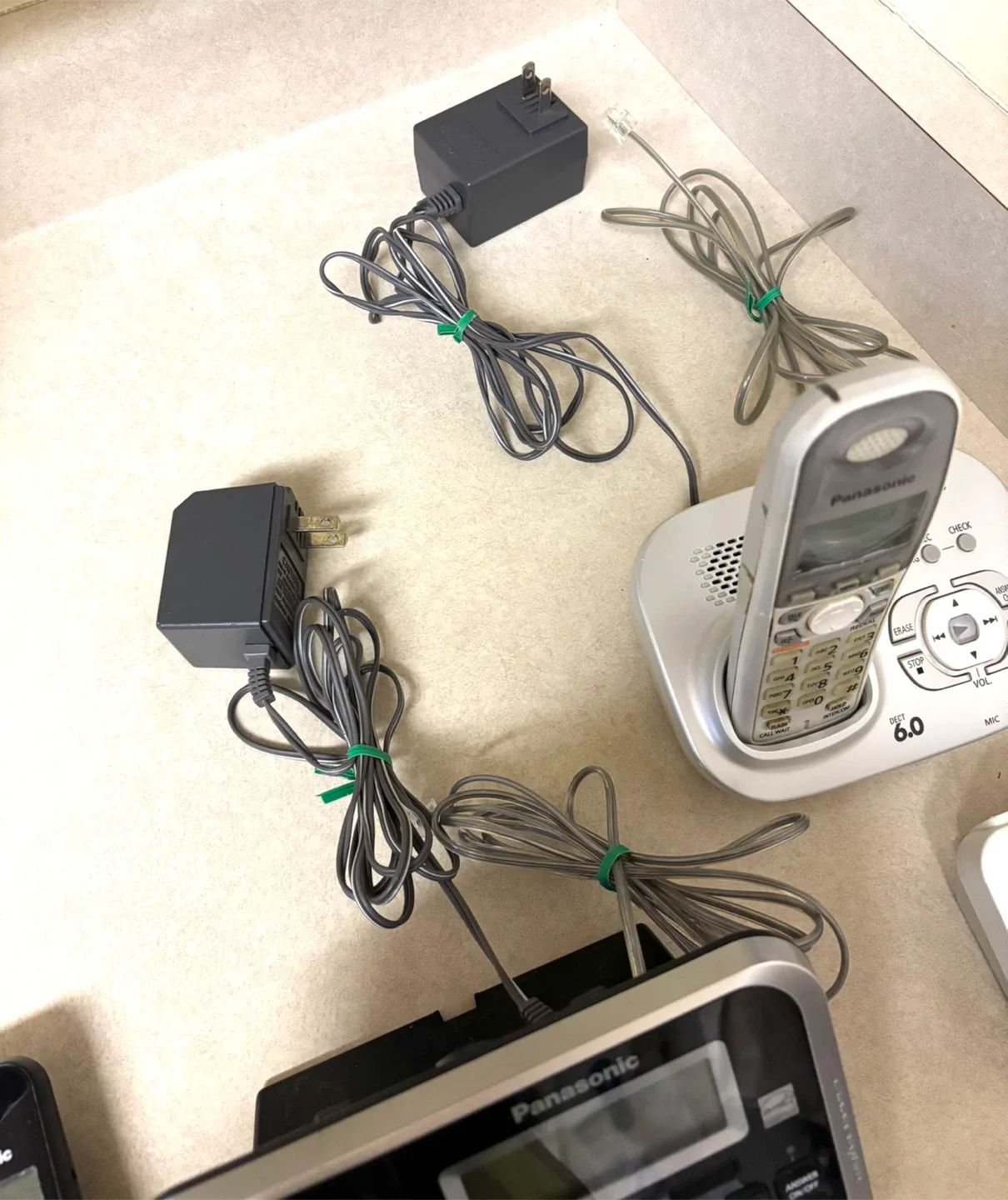 Panasonic Landline Cordless Phone System image indicator(2)