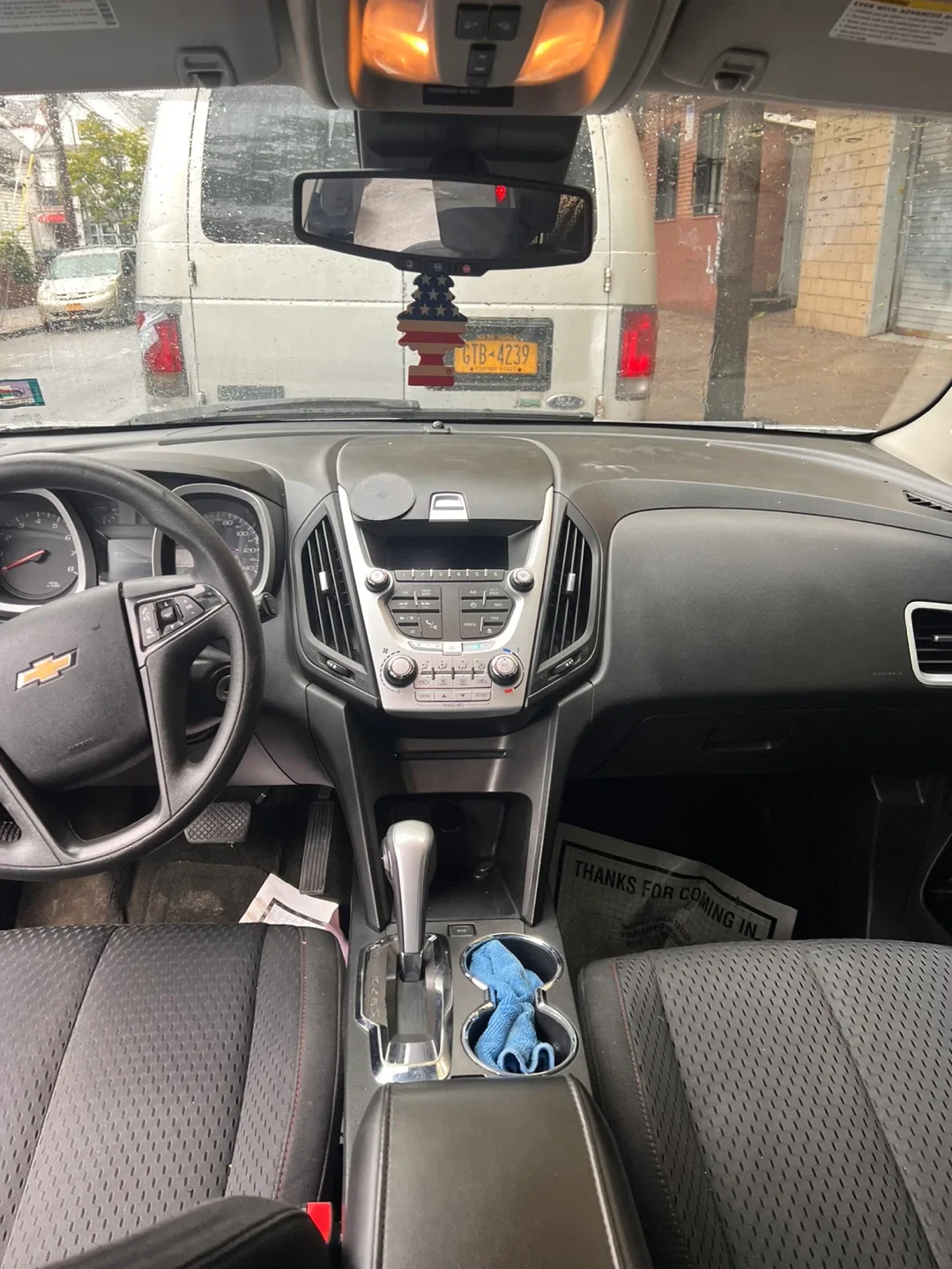 Silver Chevrolet Equinox SUV image indicator(5)