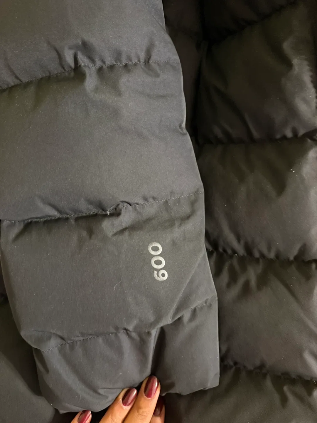 Mountain Warehouse Black Down Jacket - 600 down feathers image indicator(5)