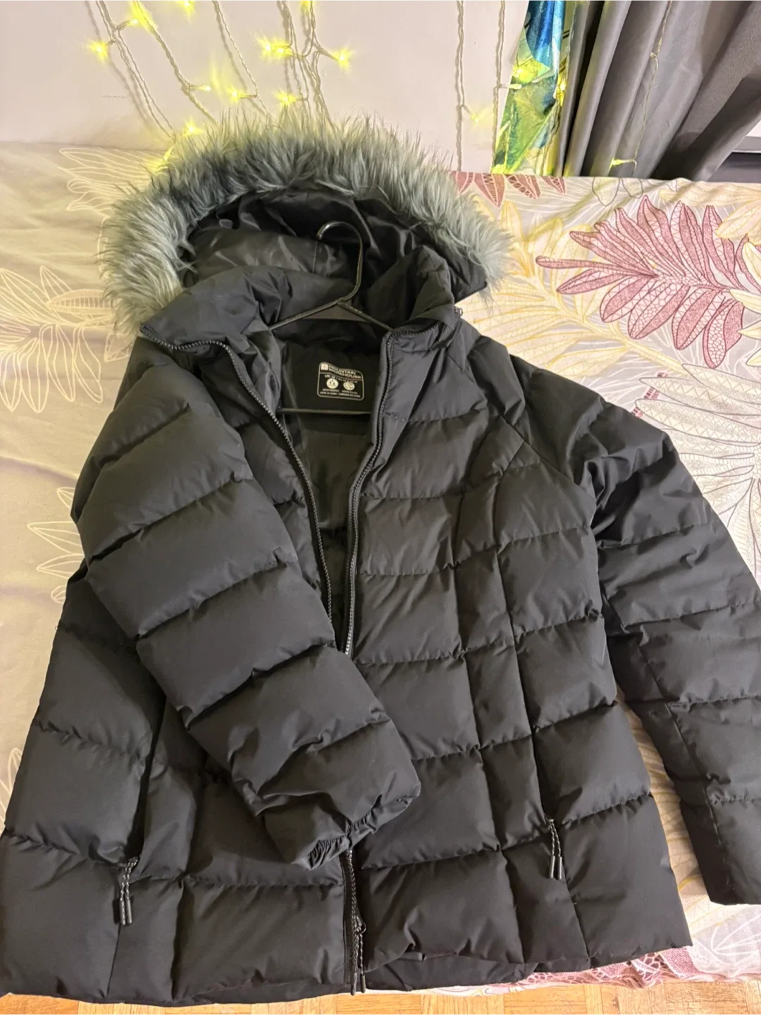 Mountain Warehouse Black Down Jacket - 600 down feathers image indicator(7)