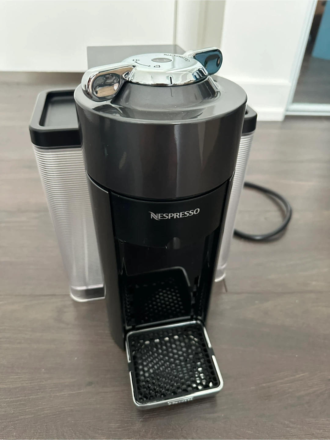 Nespresso Vertuo Next Coffee Machine - photo 4