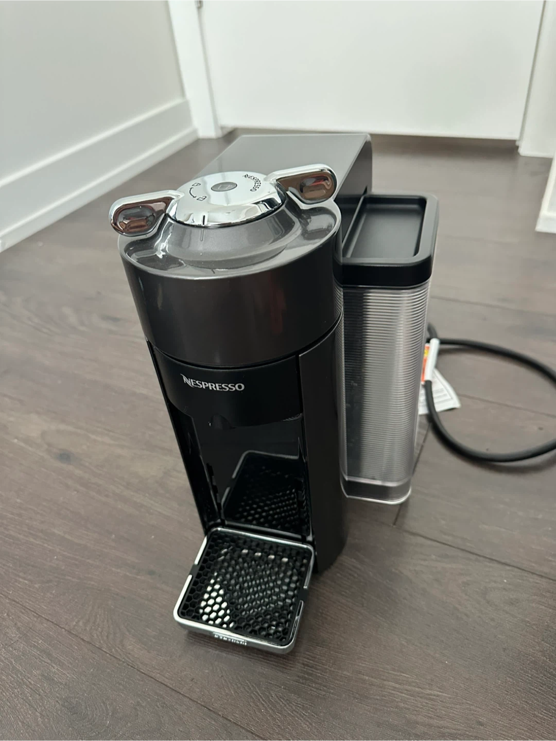 Nespresso Vertuo Next Coffee Machine - photo 3