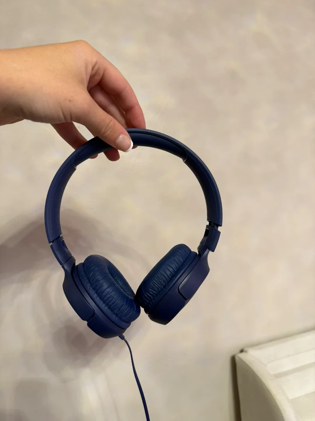 JBL Wired On-Ear Headphones - Blue image indicator(2)