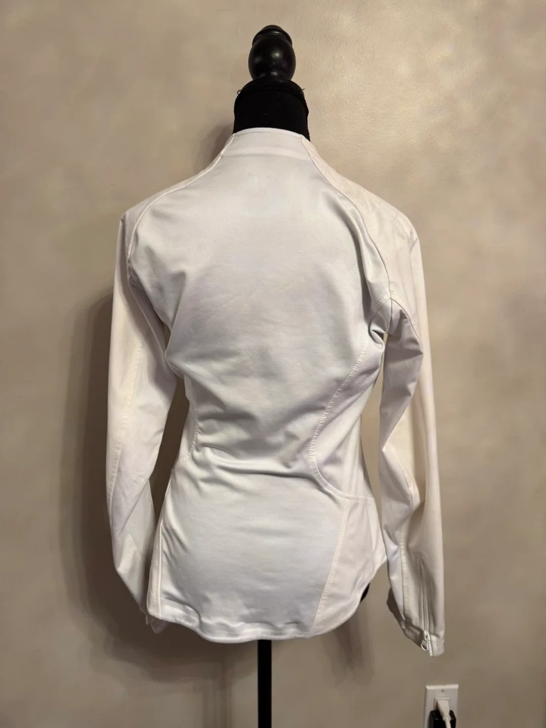 Asics White Jacket - Size Small image indicator(2)