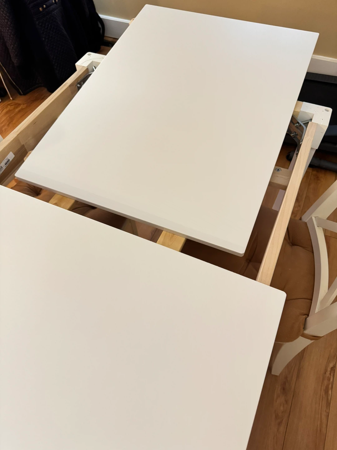 Extendable White Dining Table with 4 Chairs - photo 4