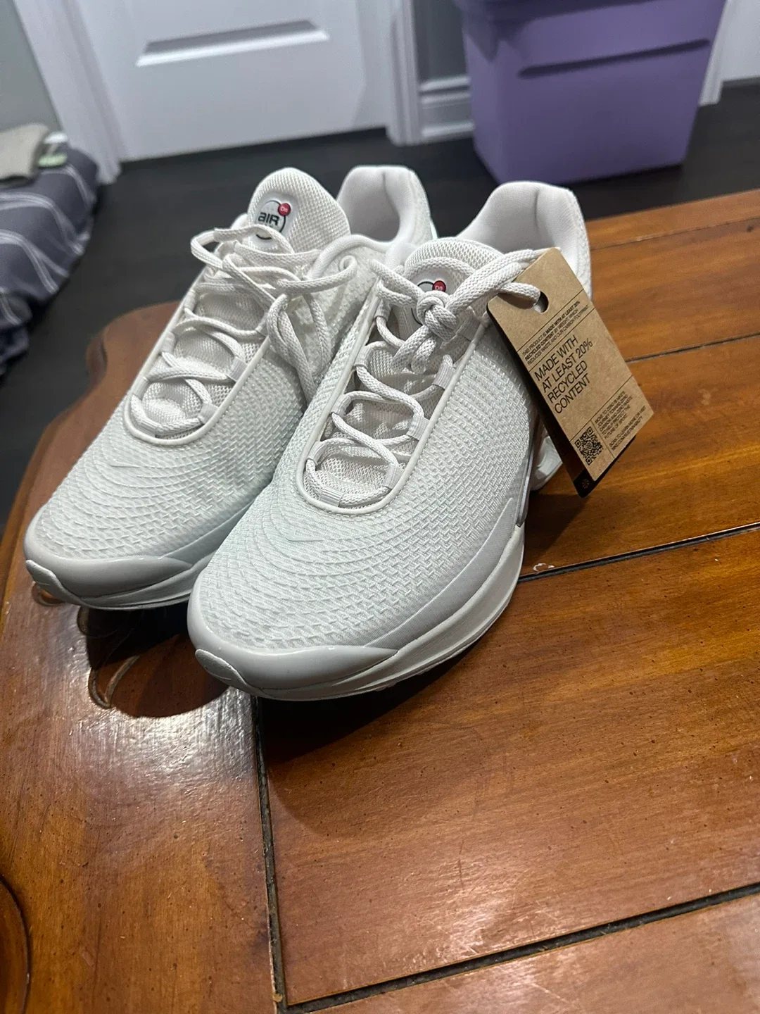 Nike Air Max TW White Sneakers US12 image indicator(2)