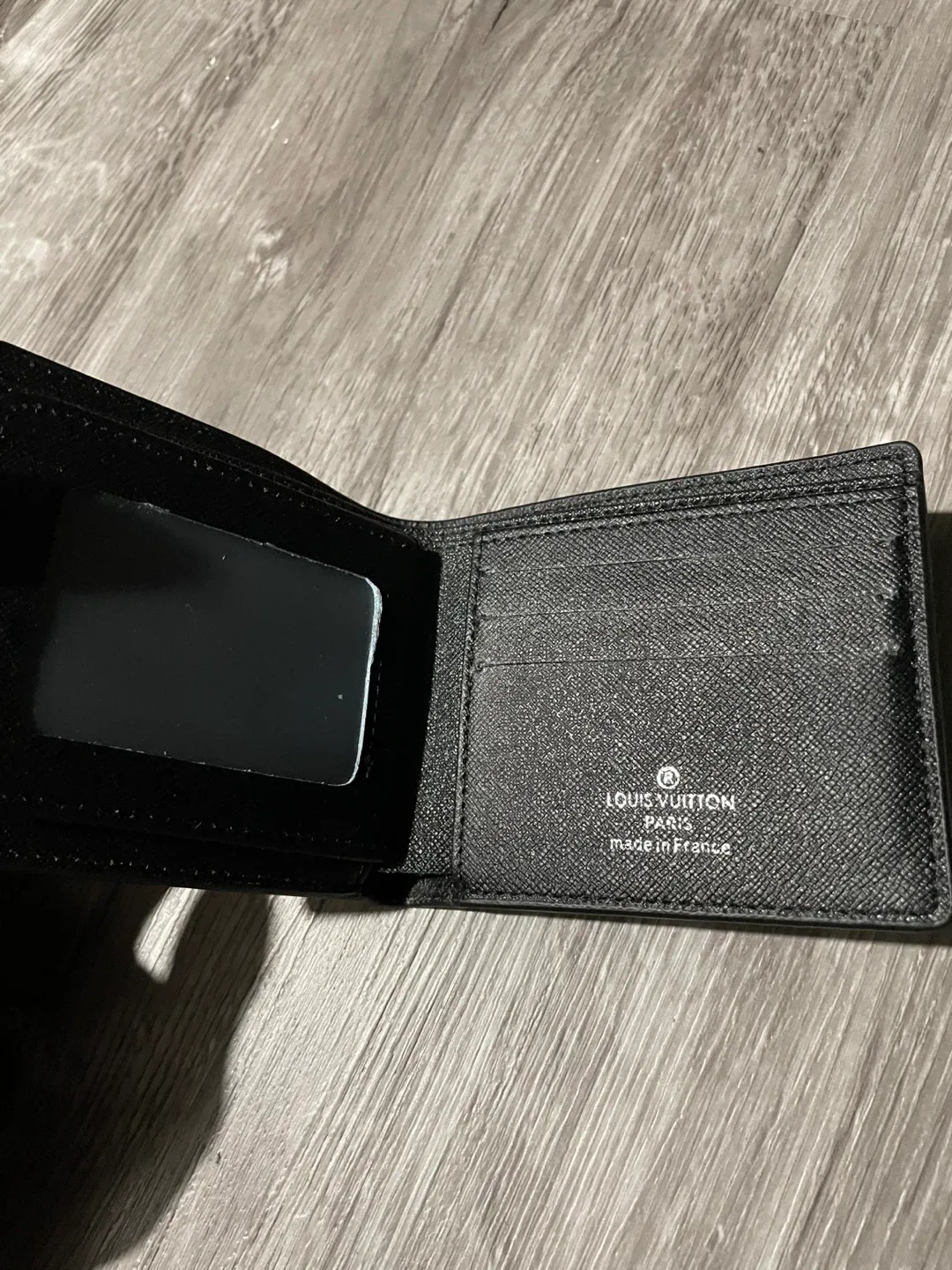 Louis Vuitton Wallet image indicator(4)