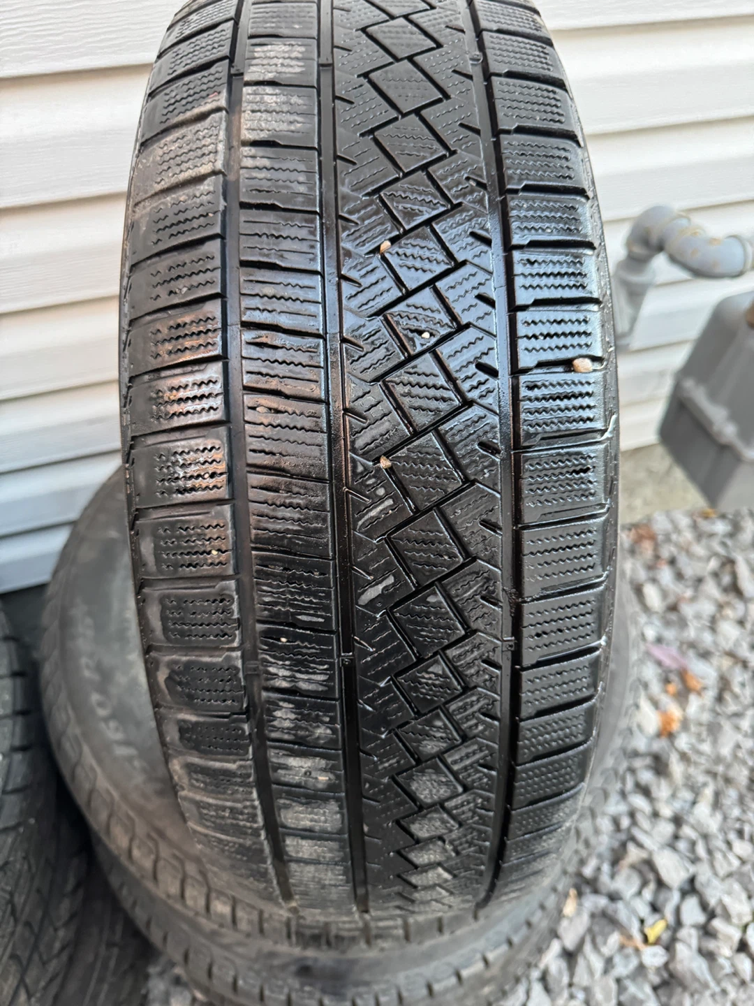 Pirelli Ice Zero FR winter Tires - 225/60R16 - photo 3