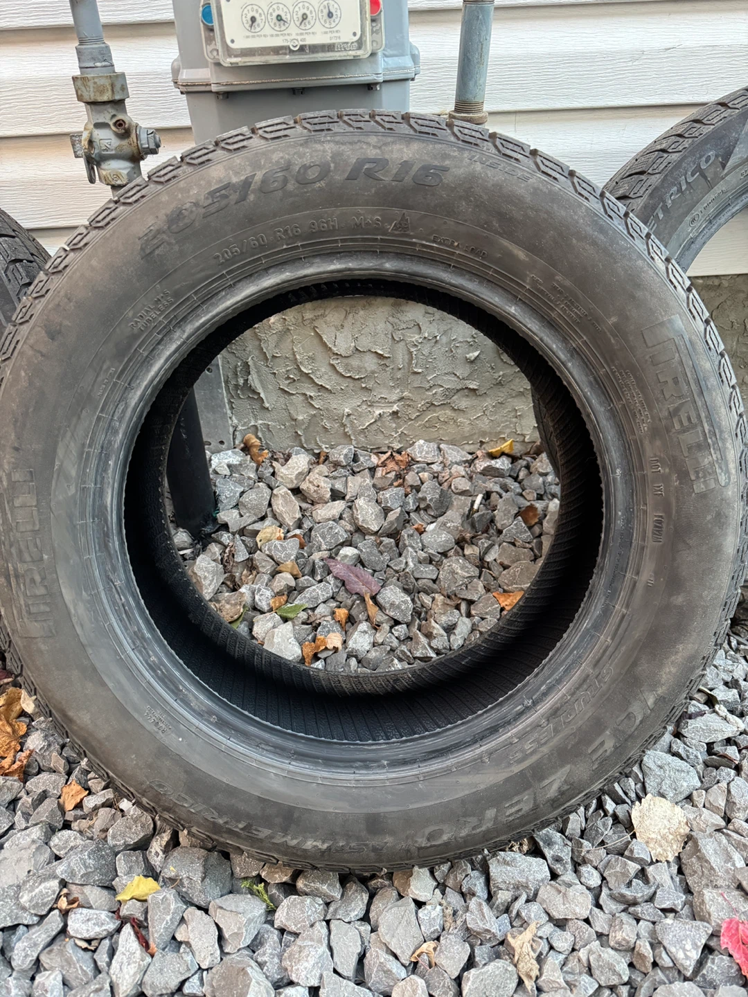 Pirelli Ice Zero FR winter Tires - 225/60R16 - photo 5