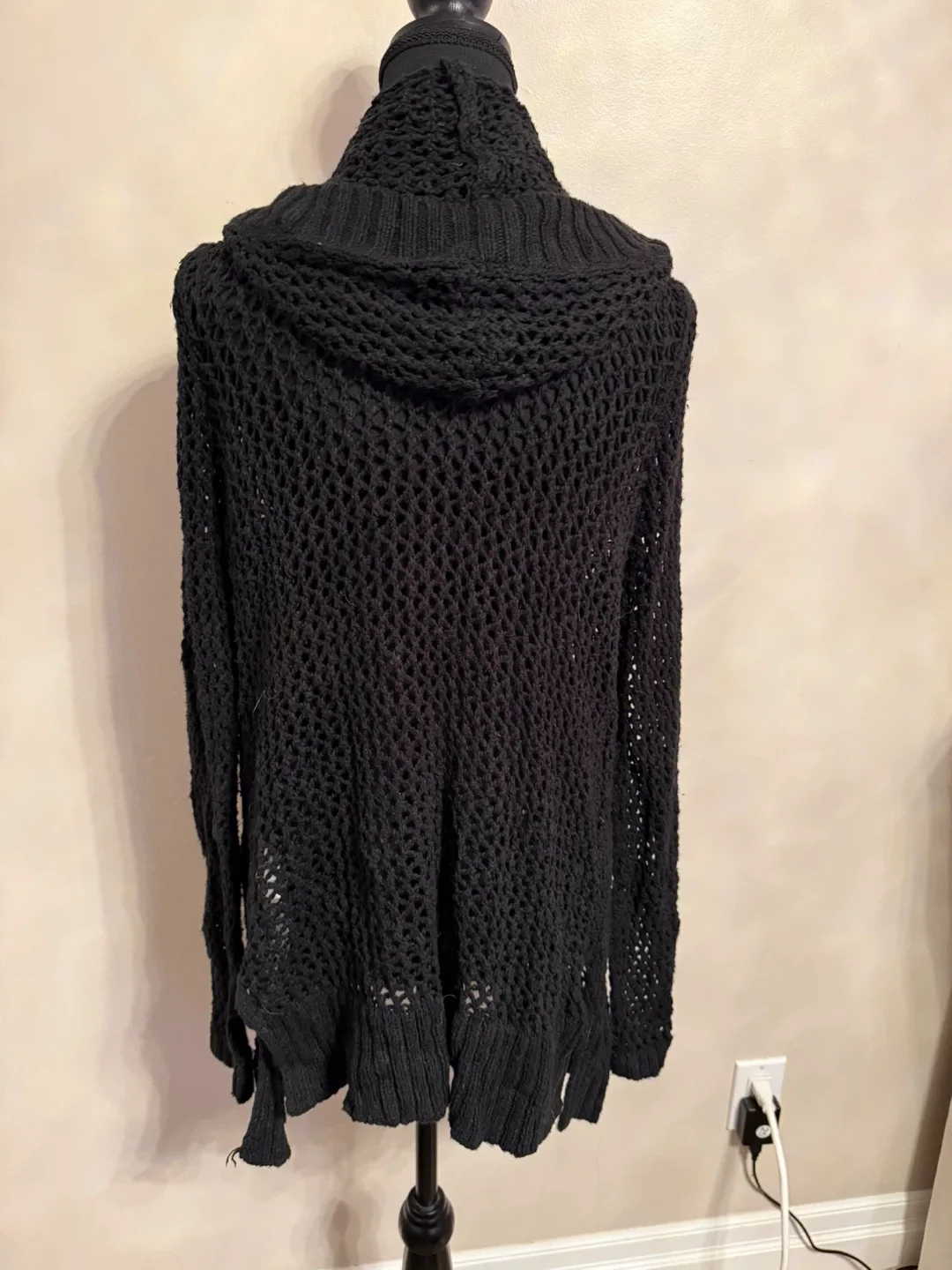Hollister Black Knit Cardigan image indicator(2)