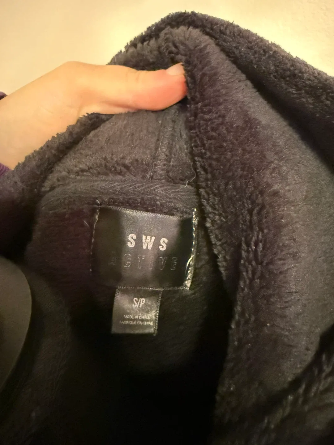 SWS Active Black Hoodie image indicator(4)