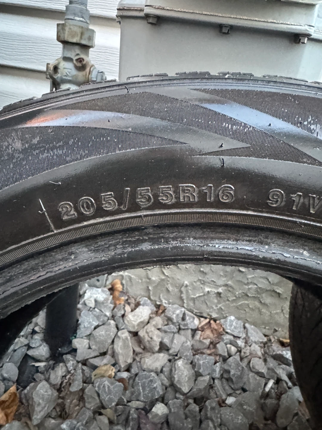 Set of 4 Tires - 205/55R16 - photo 5