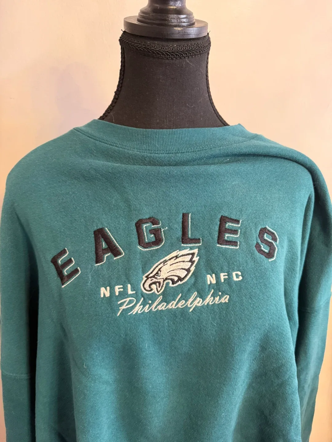 Vintage NFL Eagles Crewneck image indicator(2)